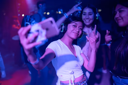 Silent disco tour
